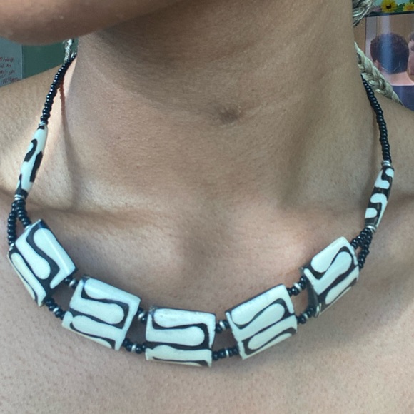 Tiki necklace - Picture 6 of 12